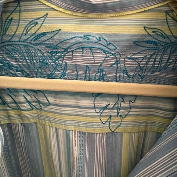 Tommy Bahama 100% Silk Blue Stripe Button Down Up Shirt Men’s Size Large - Picture 3 of 4